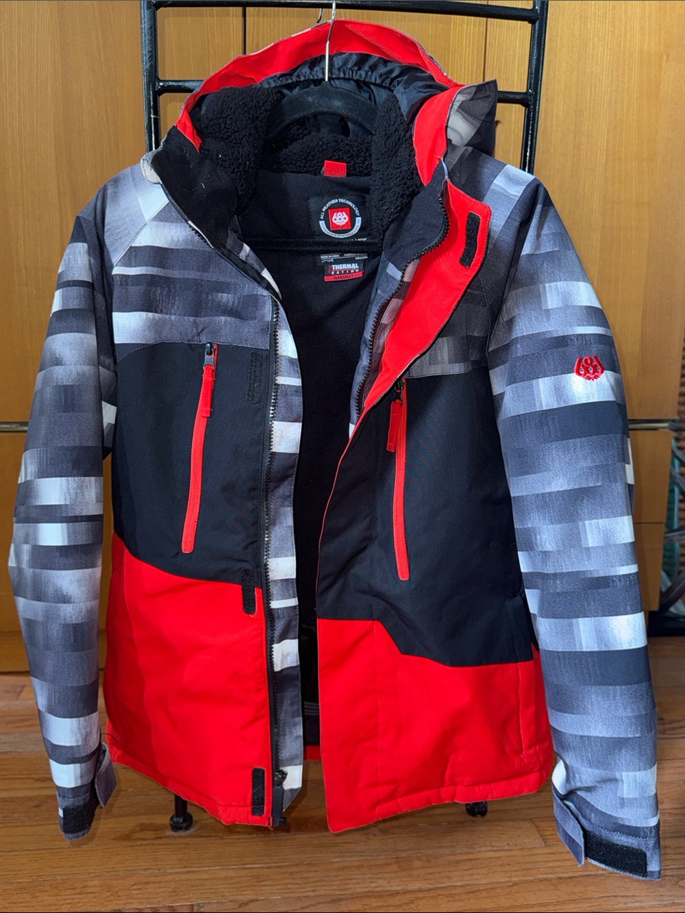 686 Men's Ski & Snowboard Jacket in Red, Black & Gray Pixel Print